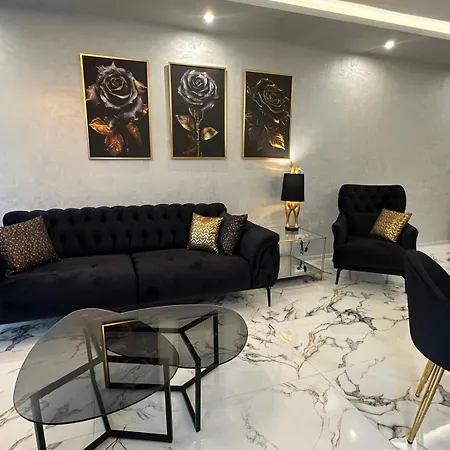 Luxury With Parking Just Steps From The In The Heart Of Burgas! * Burgasz