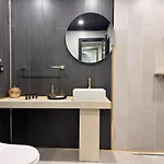 Luxury With Parking Just Steps From The In The Heart Of Burgas! * ブルガス