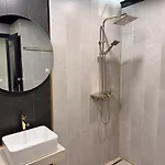 Luxury With Parking Just Steps From The In The Heart Of Burgas! アパート *